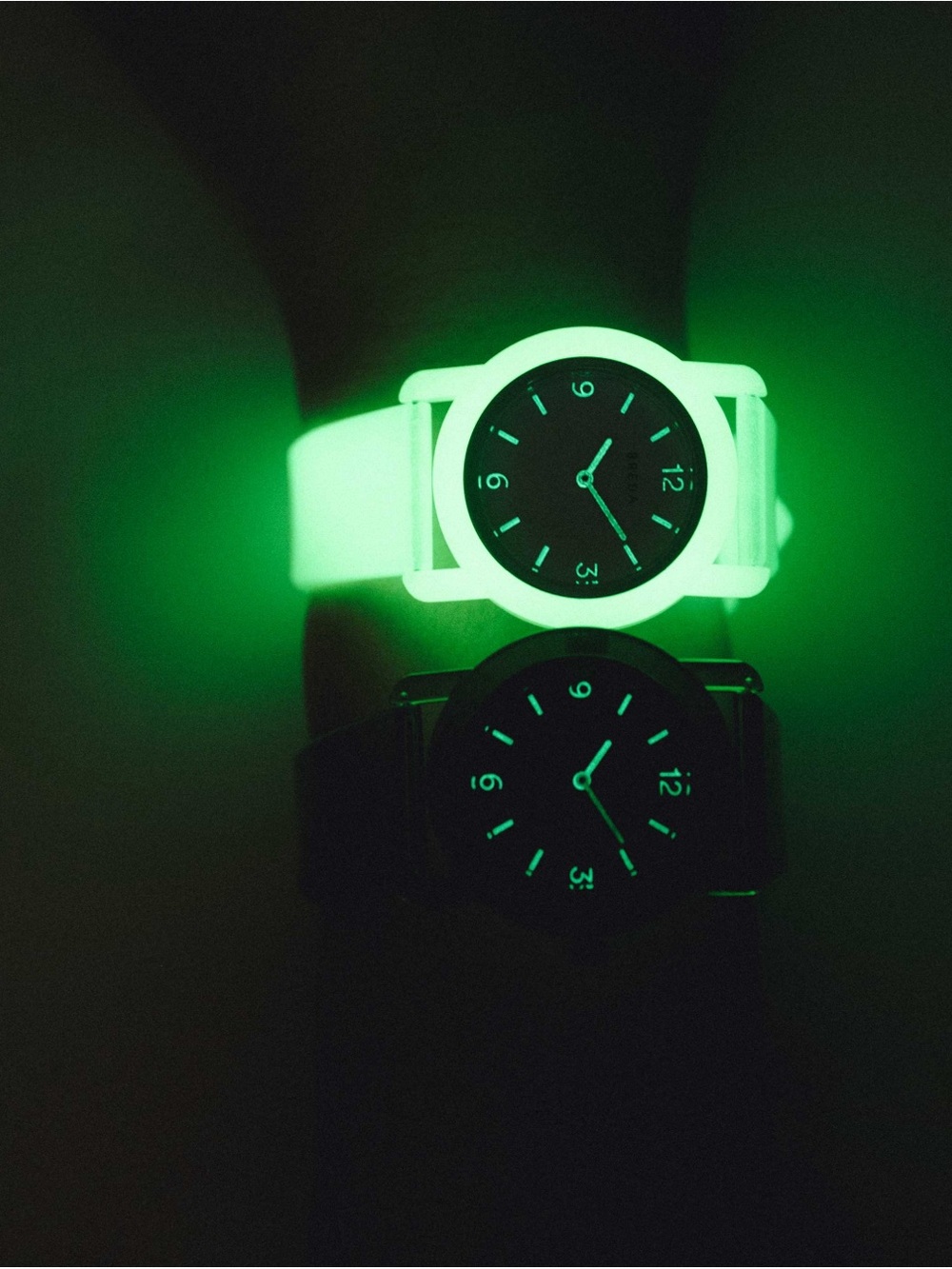 Breda glow in the dark Play watch